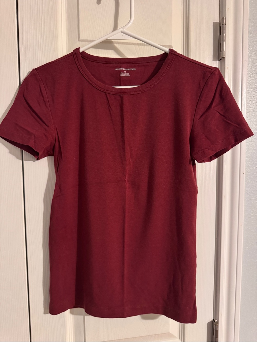 Amazon Essentials Women's Short Sleeve Crewneck Tee - Maroon